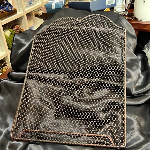 I have four! Bronze color Metal Jewelry Earring Stand/Holder (3) pcs - Picture 1 of 3